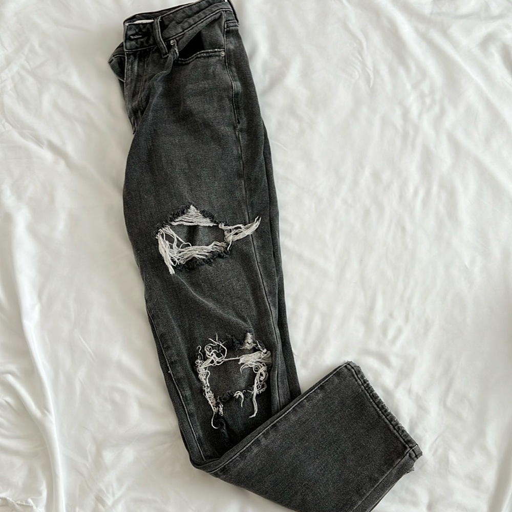 Pac Sun women’s mom jeans straight leg. High rise, size 25. Charcoal gray denim